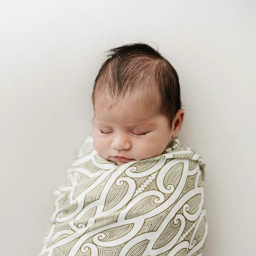 BO & KO - Te Pātiki Pēpi Wrap - Green