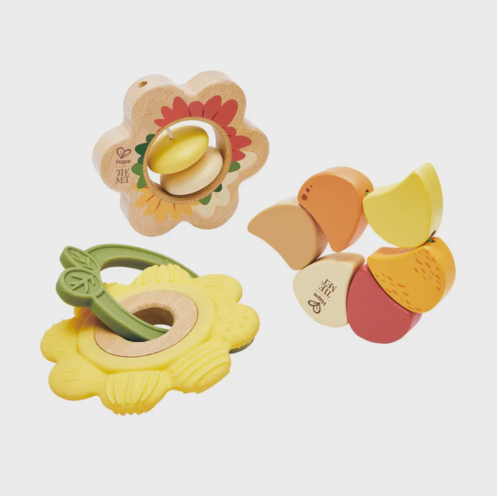 Hape - Artful Flowers Rattle Trio