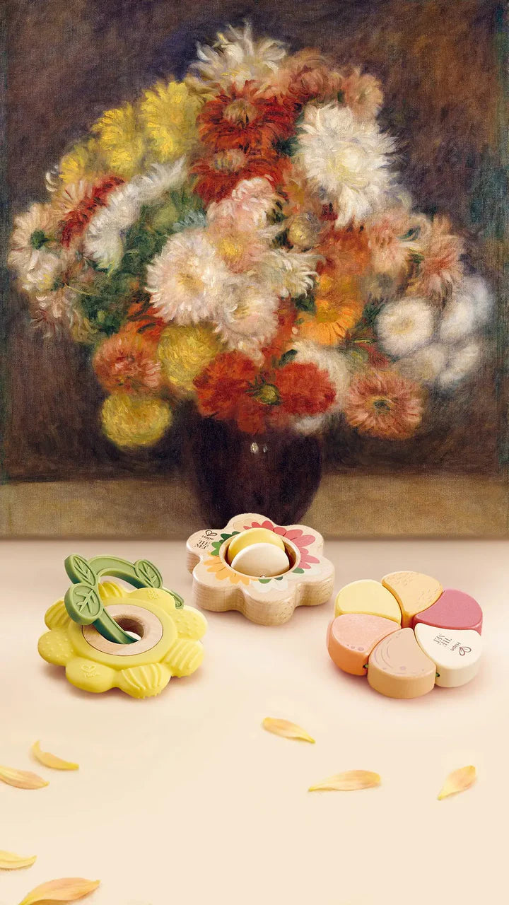 Hape - Artful Flowers Rattle Trio