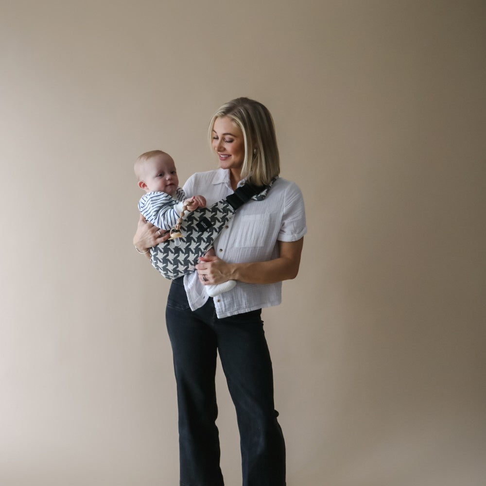 Boba Buddy Toddler Hip Carrier - Grey Houndstooth
