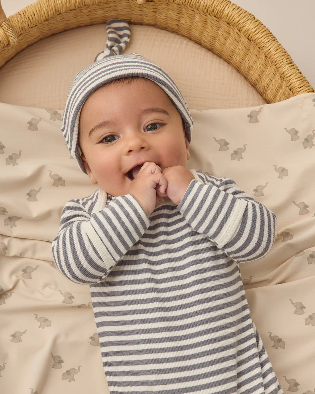 Quincy Mae - Knotted Baby Gown + Hat Set - Ocean Stripe