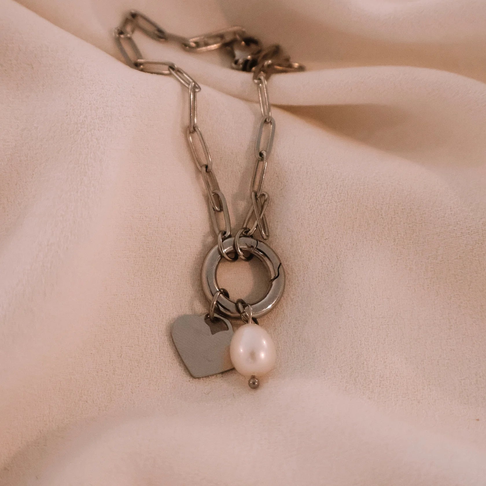 Katyb - Bracelet - Charm Holder Heart