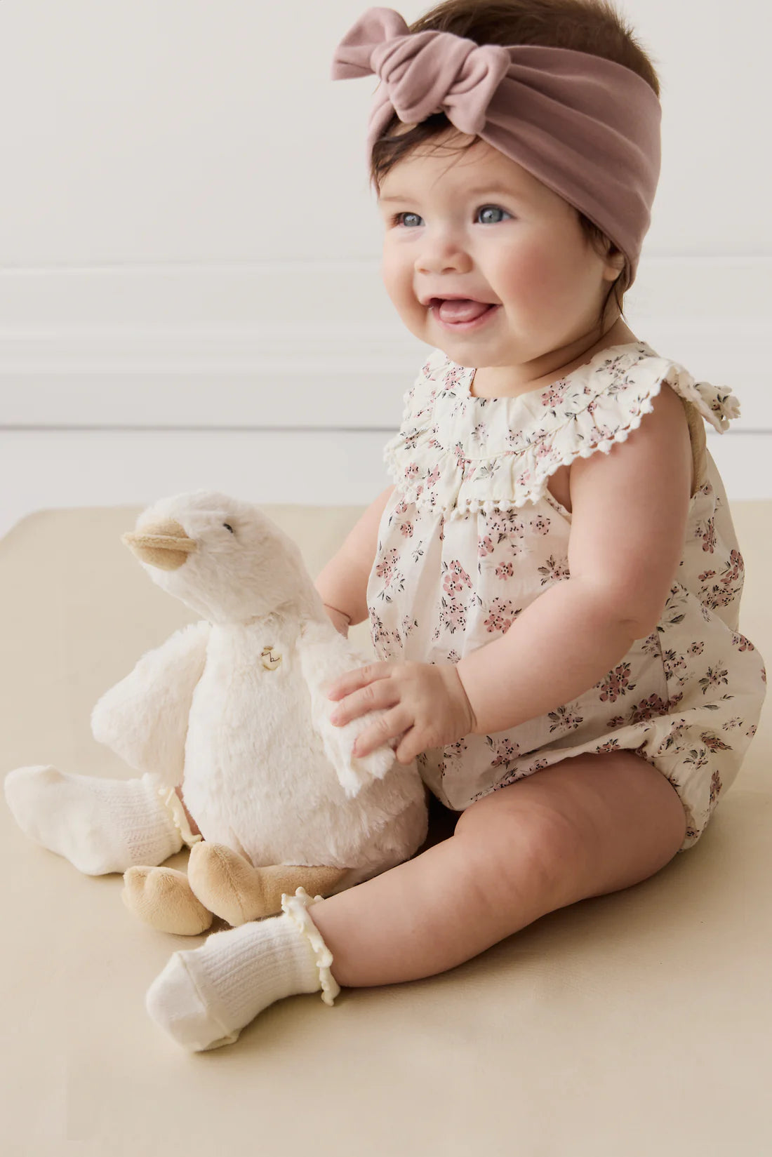 Jamie Kay - Snuggle Bunnies - Plush Rose The Duck