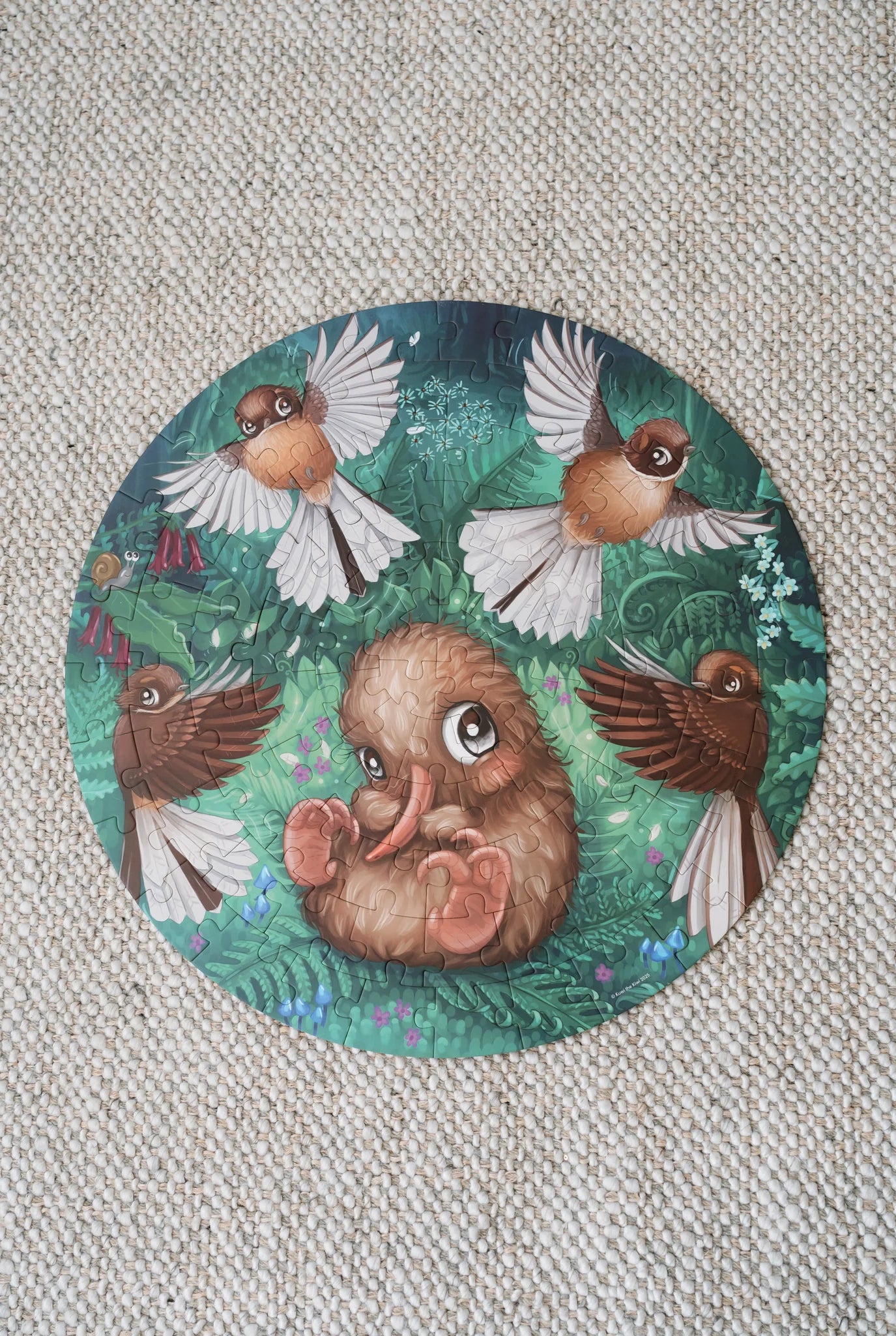 Kuwi the Kiwi - 100pc Puzzle - Fantail Flutter