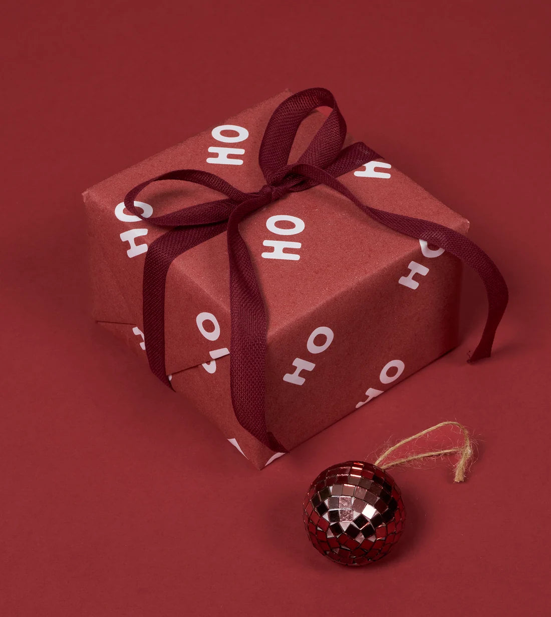 MadePaper - Wrapping Paper - Ho Ho Ho