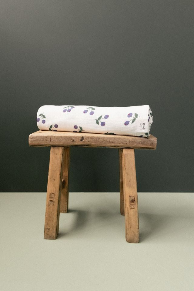 Nature Baby - Muslin Wrap - Winter Berry Natural