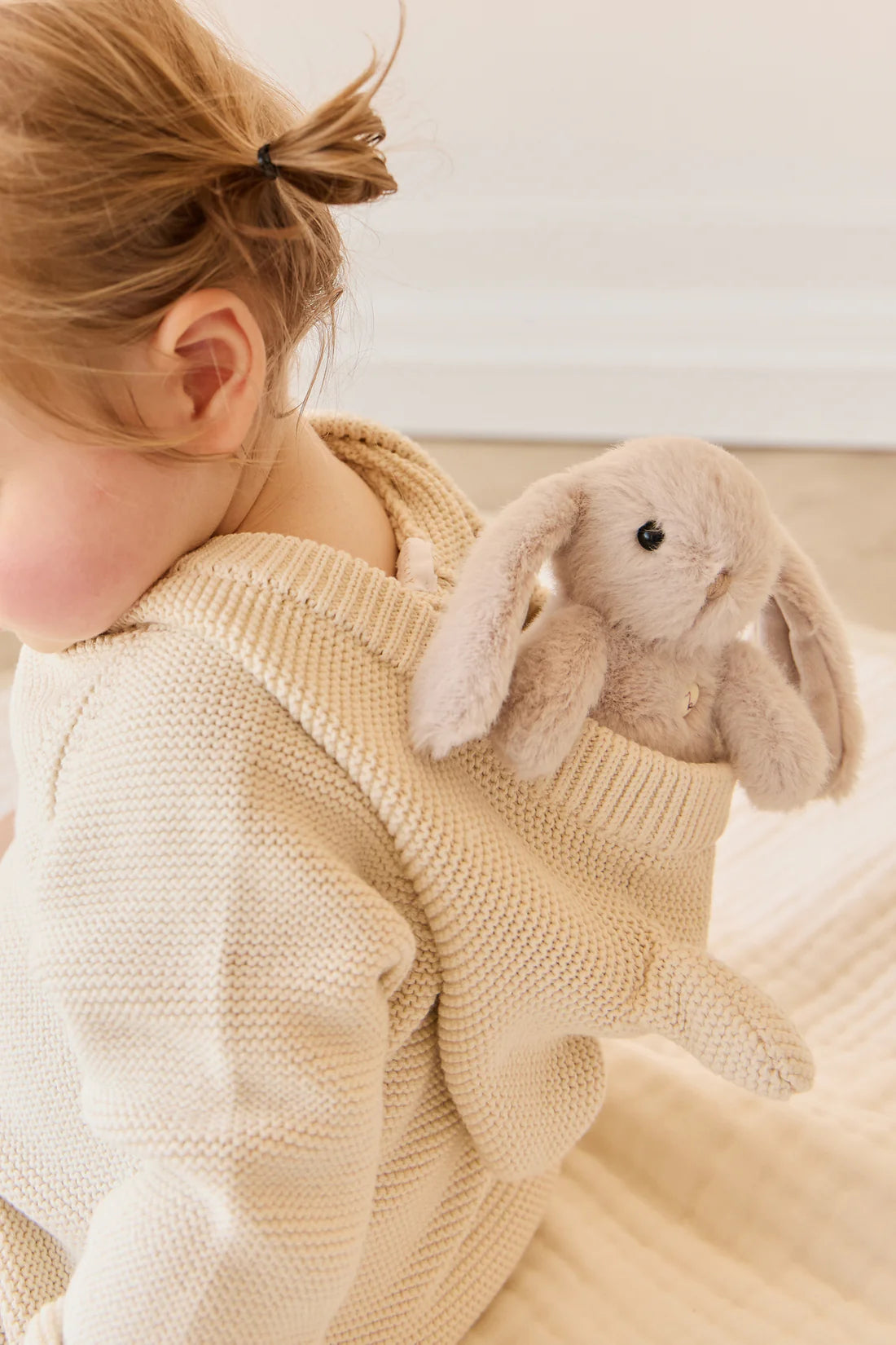 Snuggle Bunnies - Little Penelope - Beige