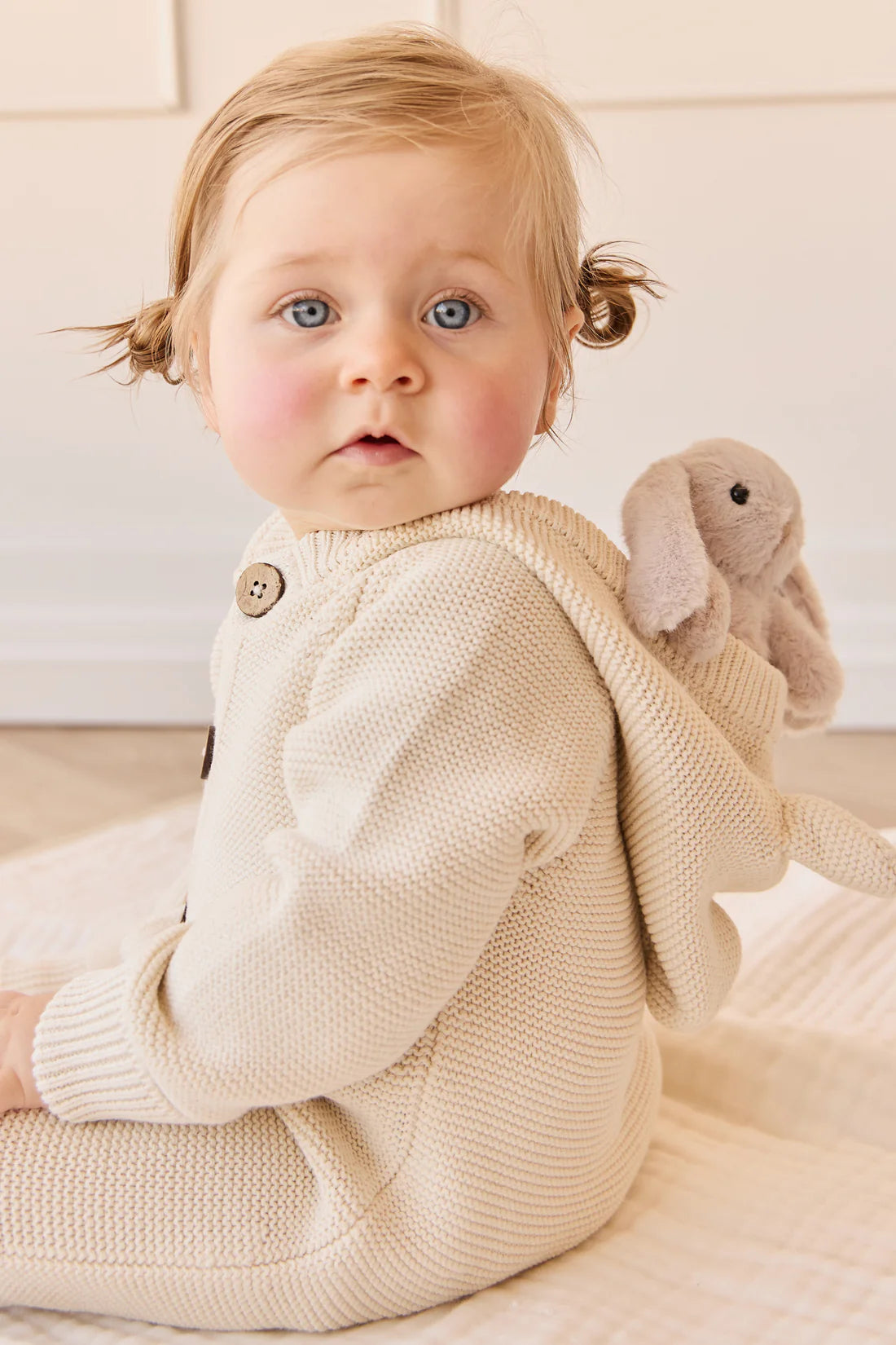 Snuggle Bunnies - Little Penelope - Beige