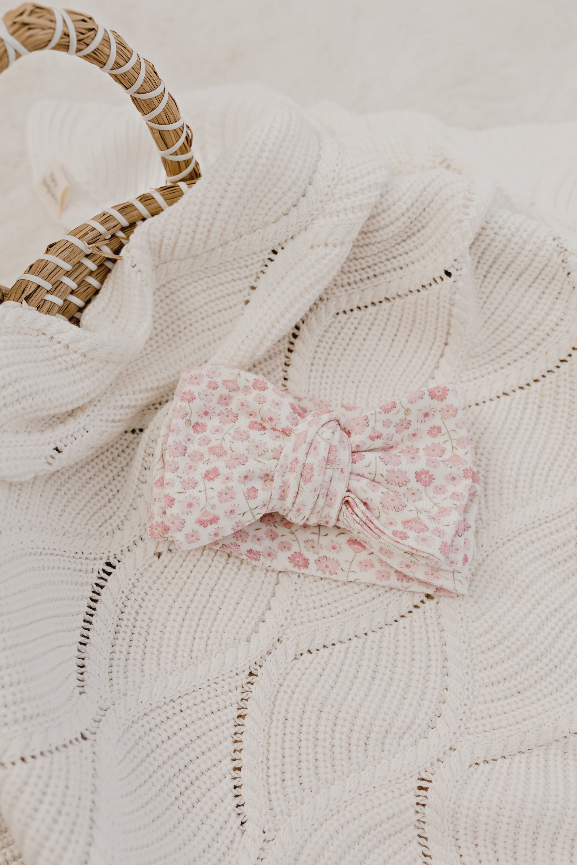 Confetti Kidz - Oversized Top Knot Bow - Seashell Bloom