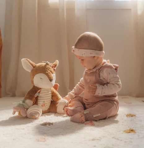 Activity Deer - Fairy Garden