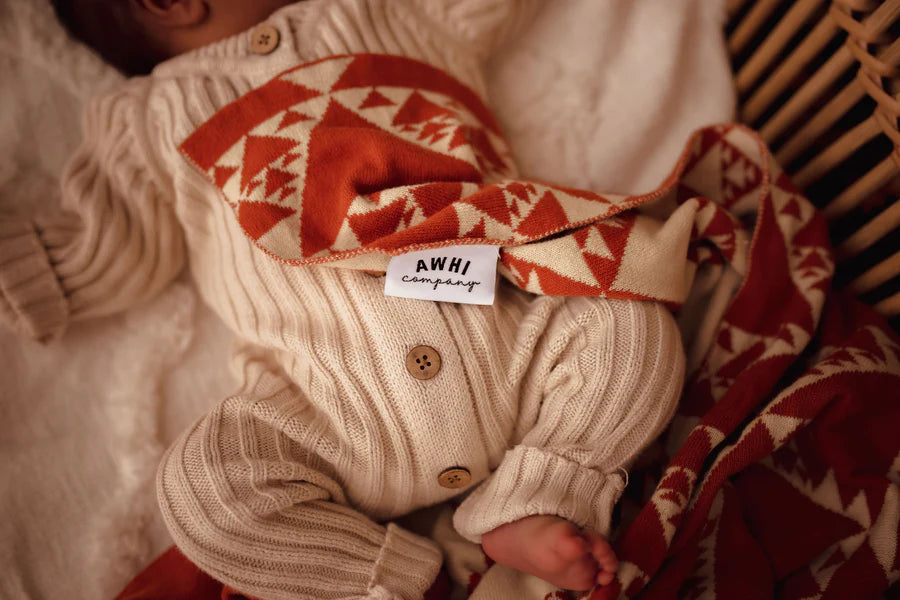 Awhi Co - Knitted Blanket - Hononga