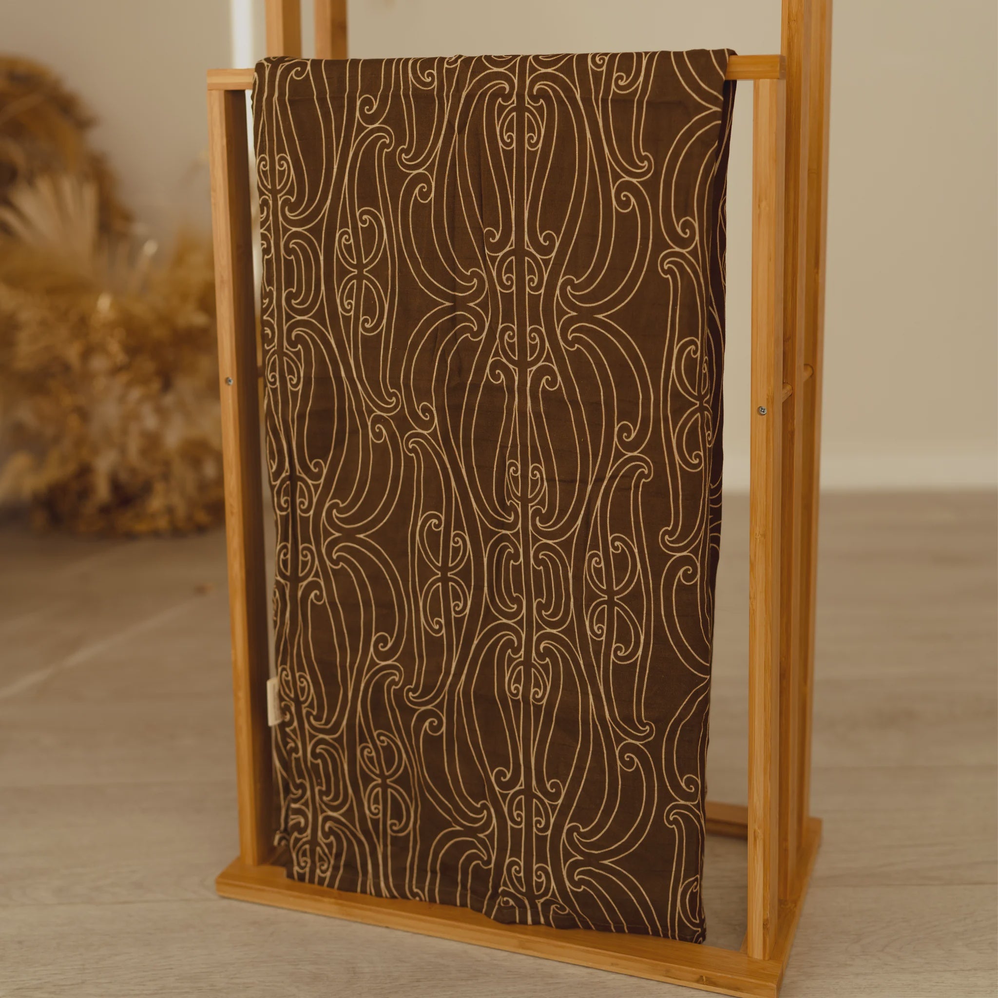 Awhi Company - Muslin Wrap - Manaaki Parauri