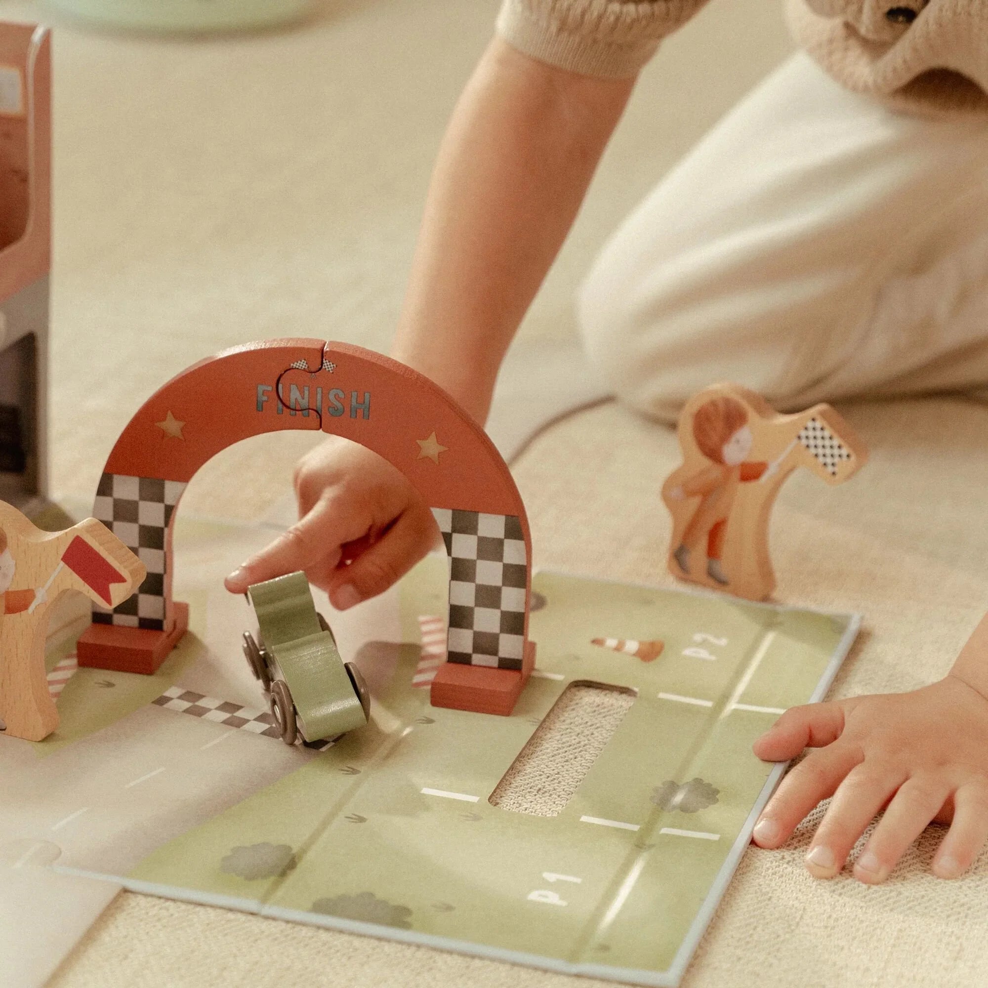 Wooden Play Case Racetrack