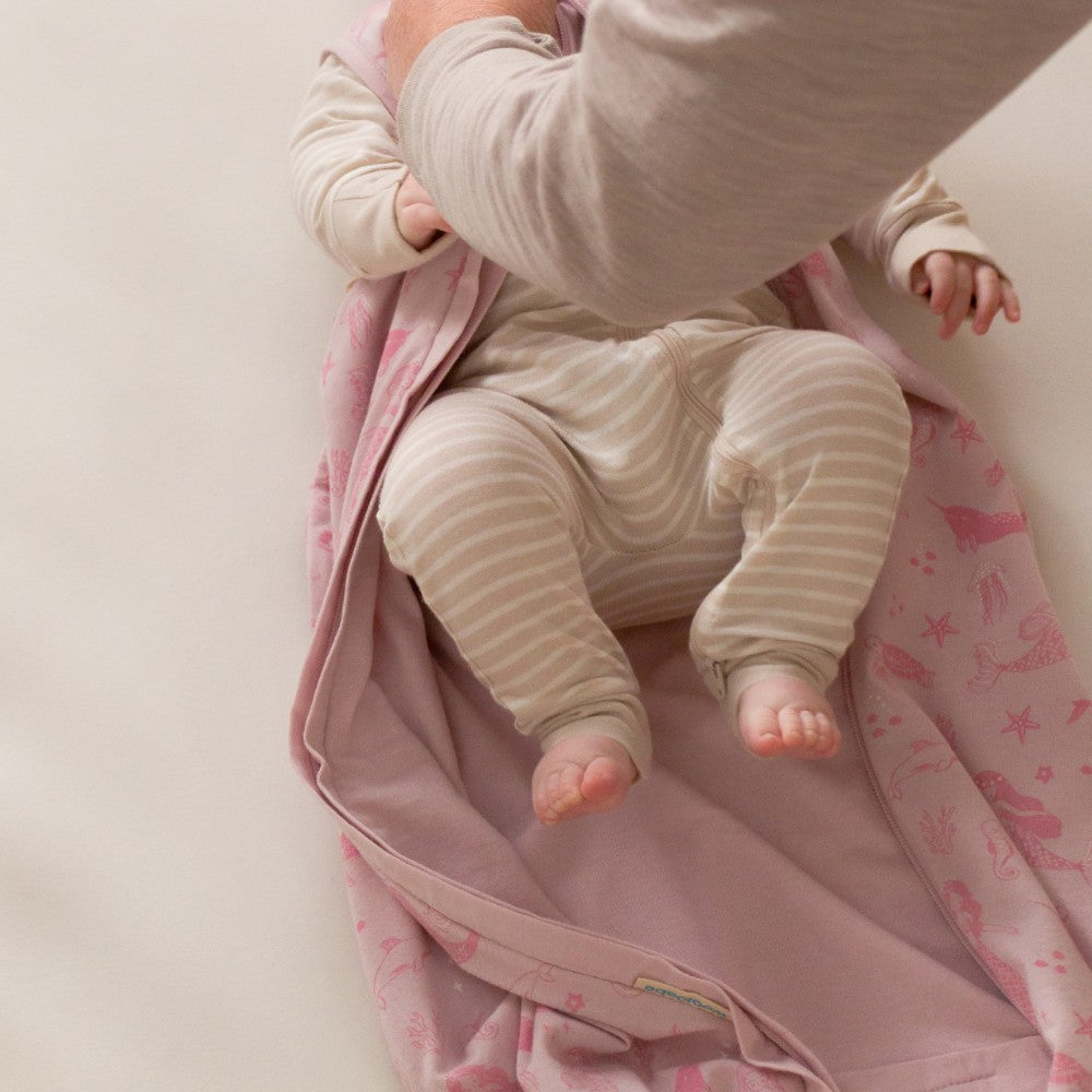 Woolbabe - 3 Seasons Front Zip Sleeping Bag 3-24M - Shell Mermaids