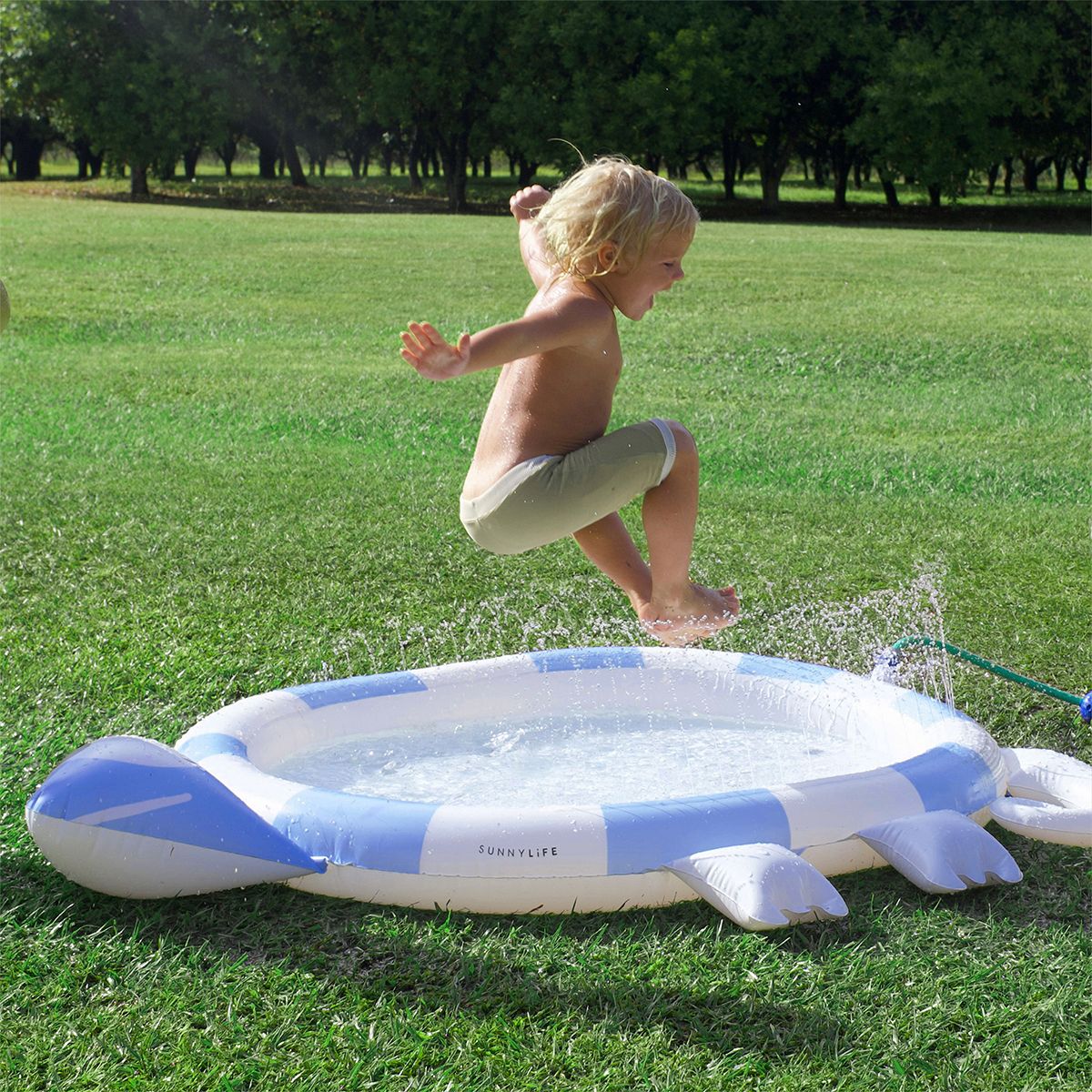 Sunnylife - Kids Sprinkler Mat - Into the Wild Blue