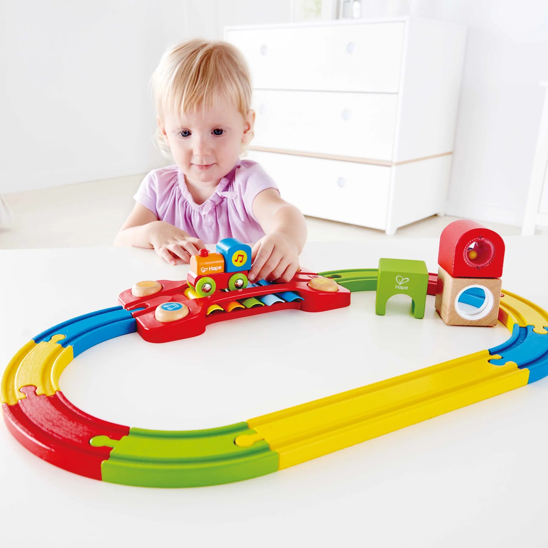 Hape - Sensory Railway