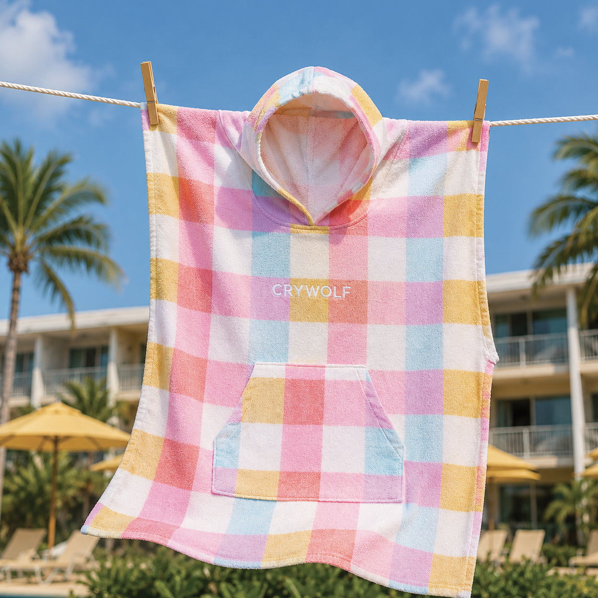 Crywolf - Hooded Towel - Pop Gingham