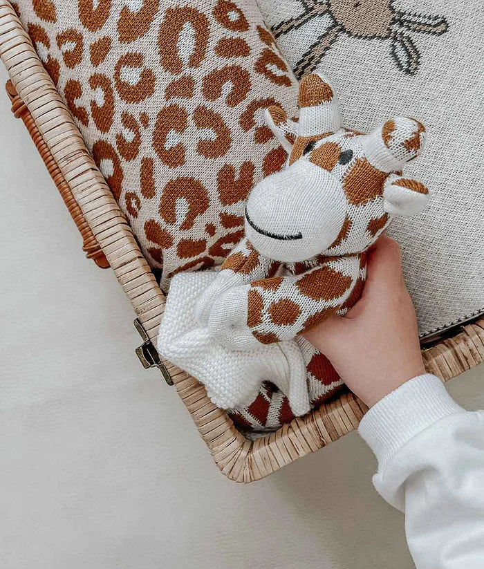 Giraffe Snuggly