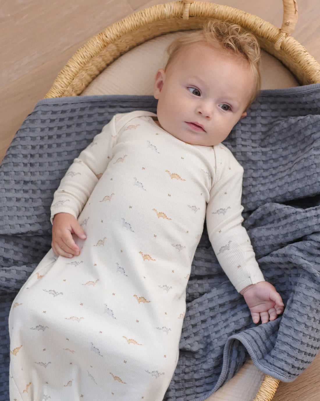 Quincy Mae - Knotted Baby Gown + Hat Set - Dinos