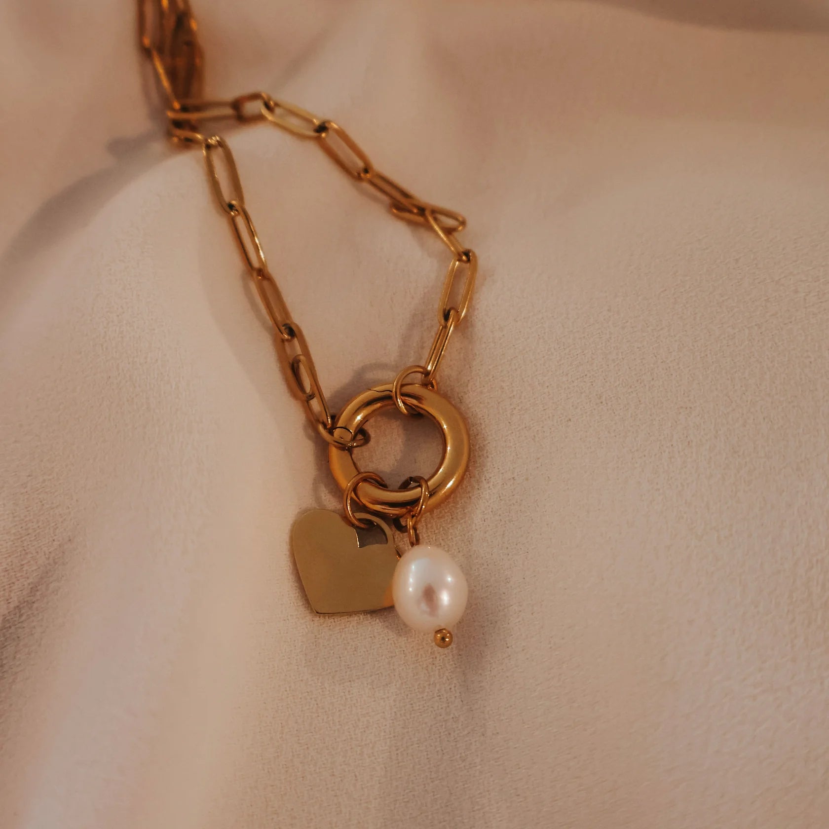 Katyb - Bracelet - Charm Holder Heart