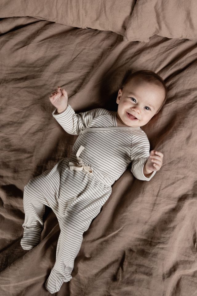 Nature Baby - L/S Kimono Bodysuit - Mushroom Pinstripe