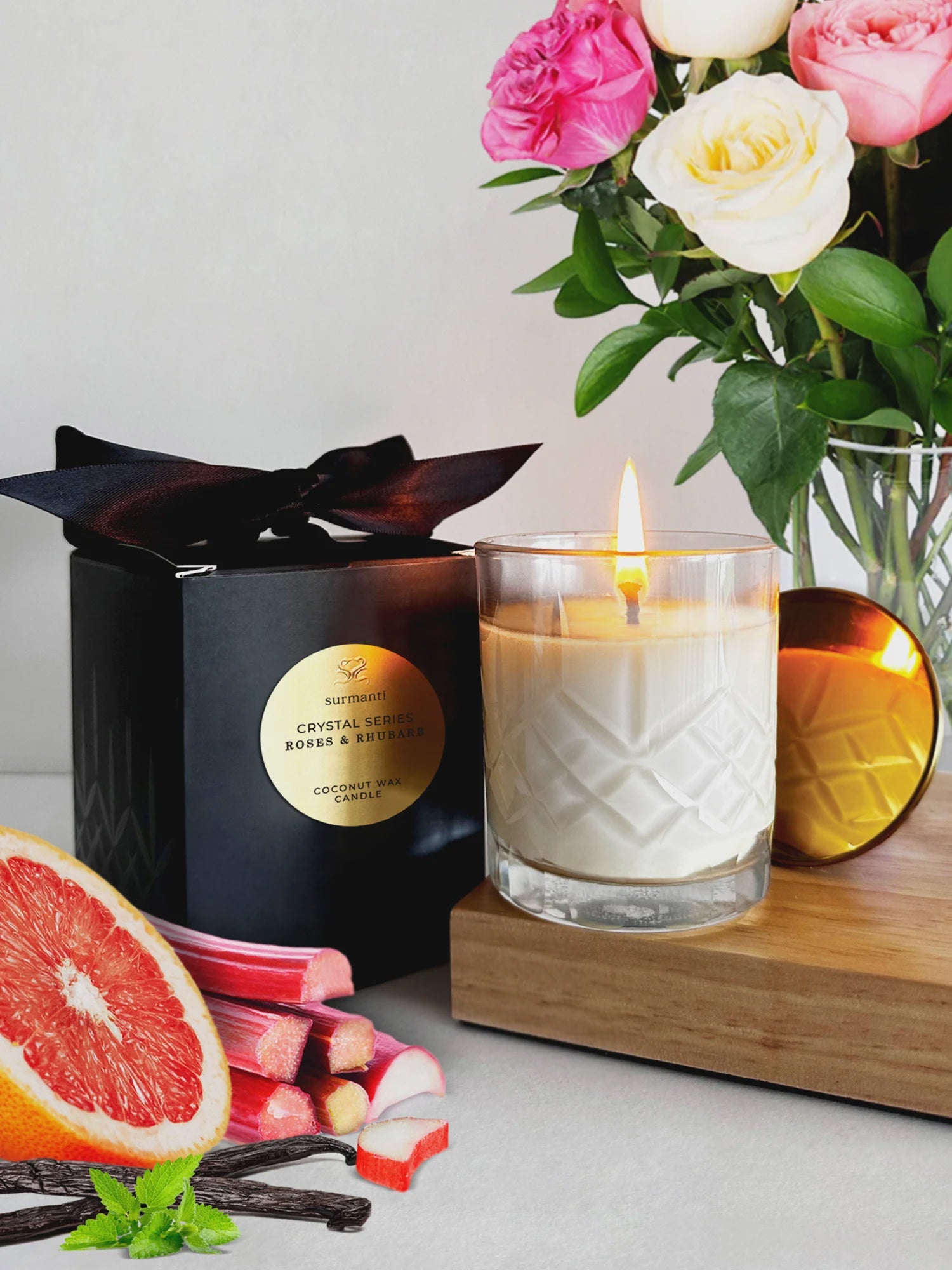 Surmanti - Long Burning Coconut Wax Candle - Roses + Rhubarb