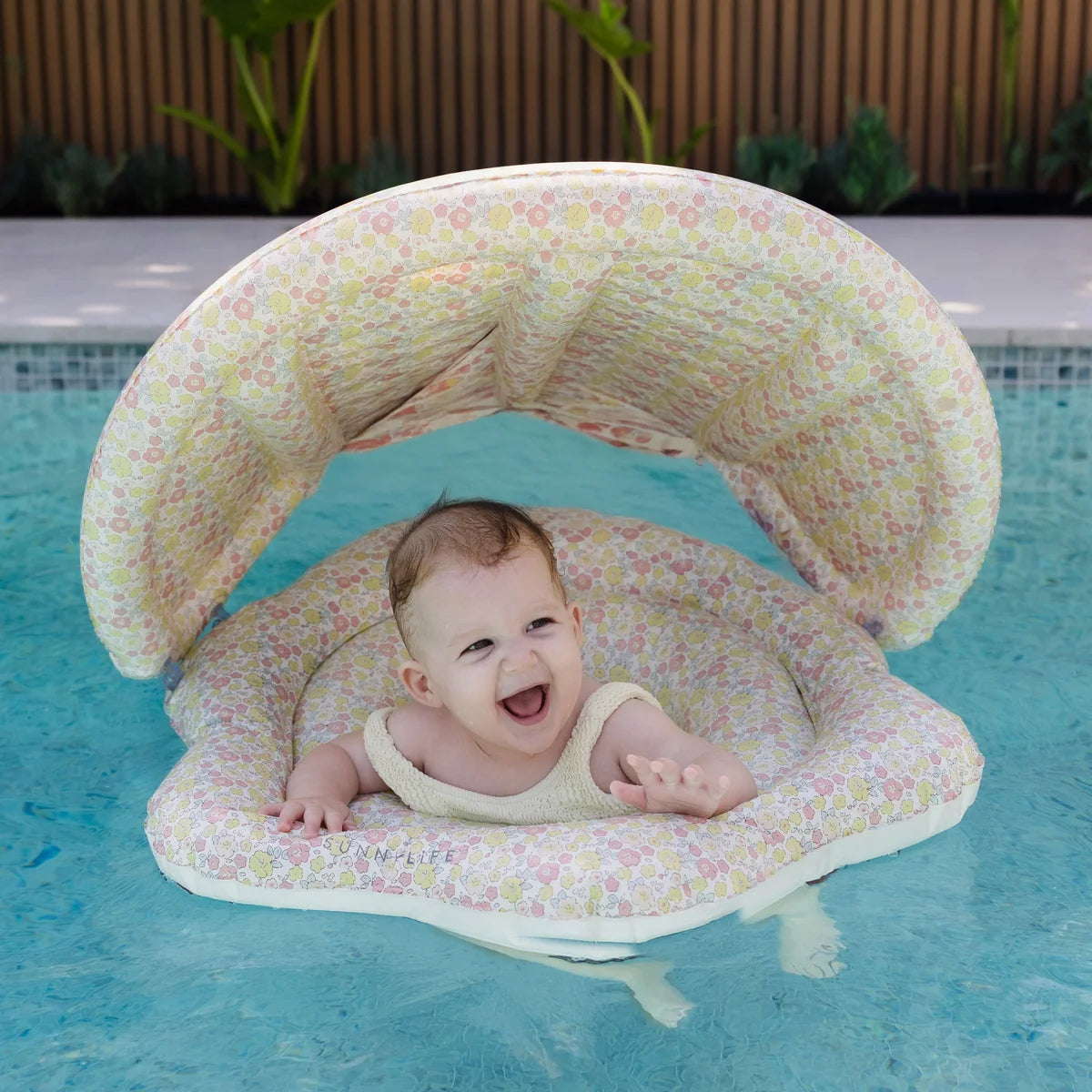 Sunnylife - Baby Float - Into the Garden Ditsy Floral