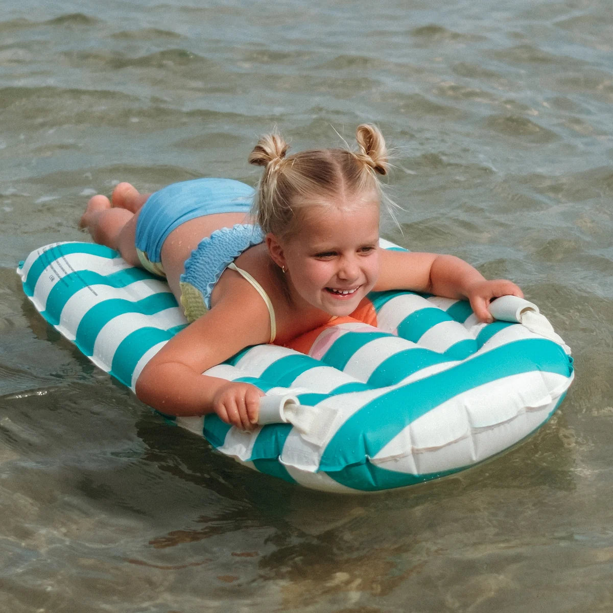 Sunnylife - Kids Surf Mat - Poppy the Peach Green Stripe
