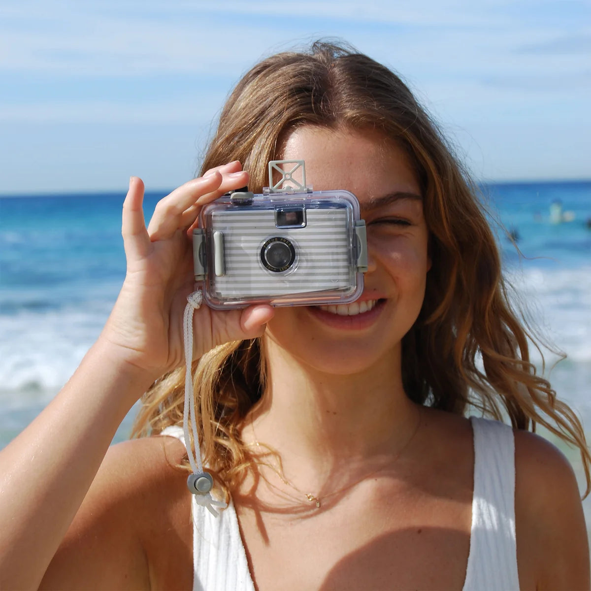 Sunnylife - Underwater Camera - Seagrass Stripe