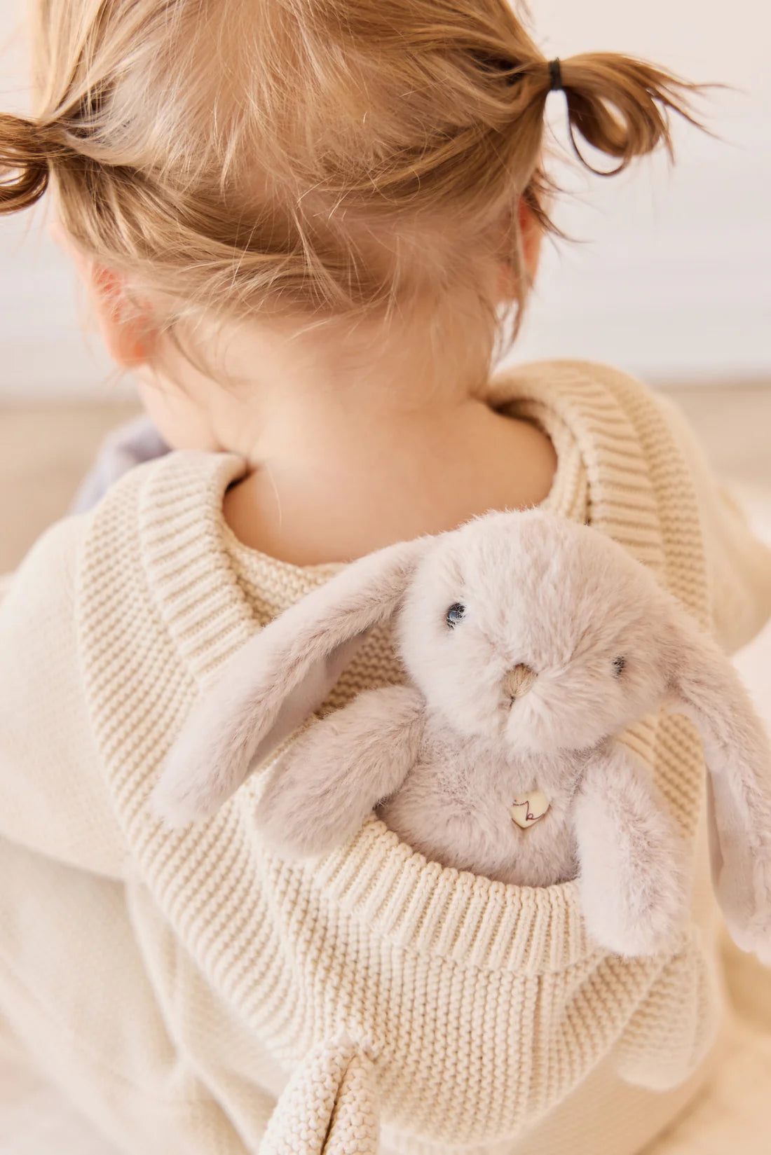 Snuggle Bunnies - Little Penelope - Beige