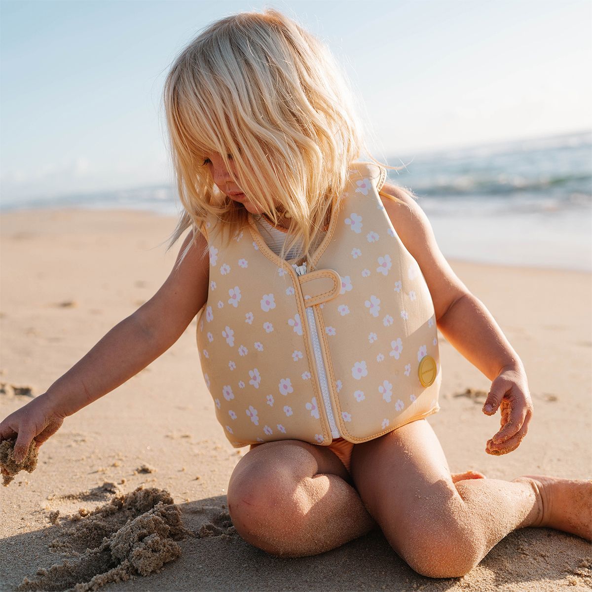 Sunnylife - Kids Swim Vest - Princess Swan Buttercup