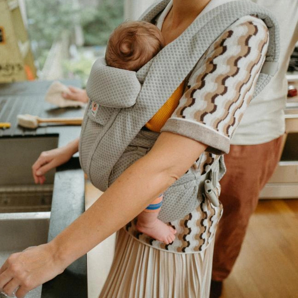 Ergobaby Omni Deluxe Mesh Baby Carrier - Pearl Grey