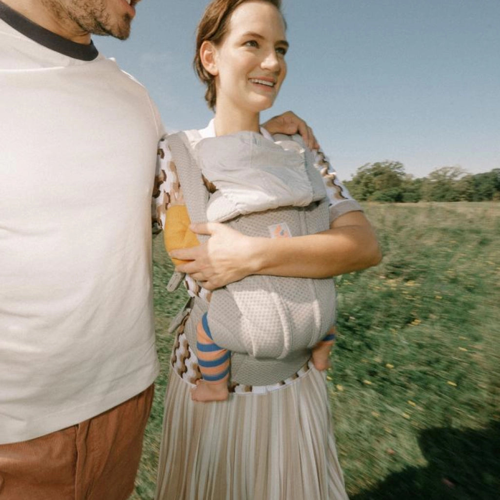 Ergobaby Omni Deluxe Mesh Baby Carrier - Pearl Grey