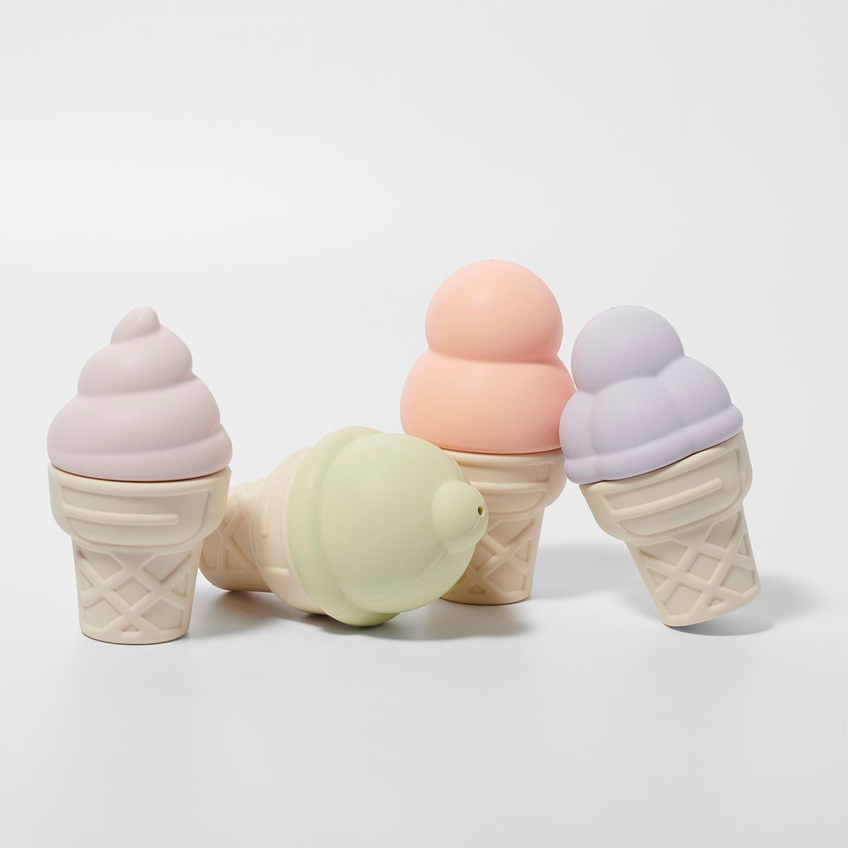 Sunnylife - Splash Toys - Ice Cream Apple Sorbet